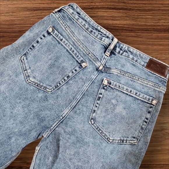 Hollister Patched Raw Hem Ultra High Rise Mom Denim Jeans - Picture 5 of 7